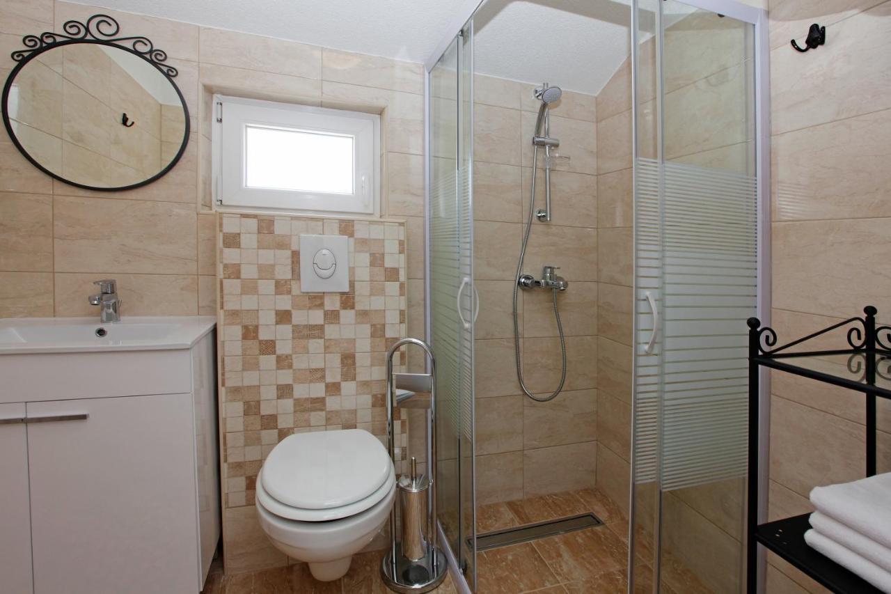 Iris Apartments Bol (Adults Only) Exterior photo